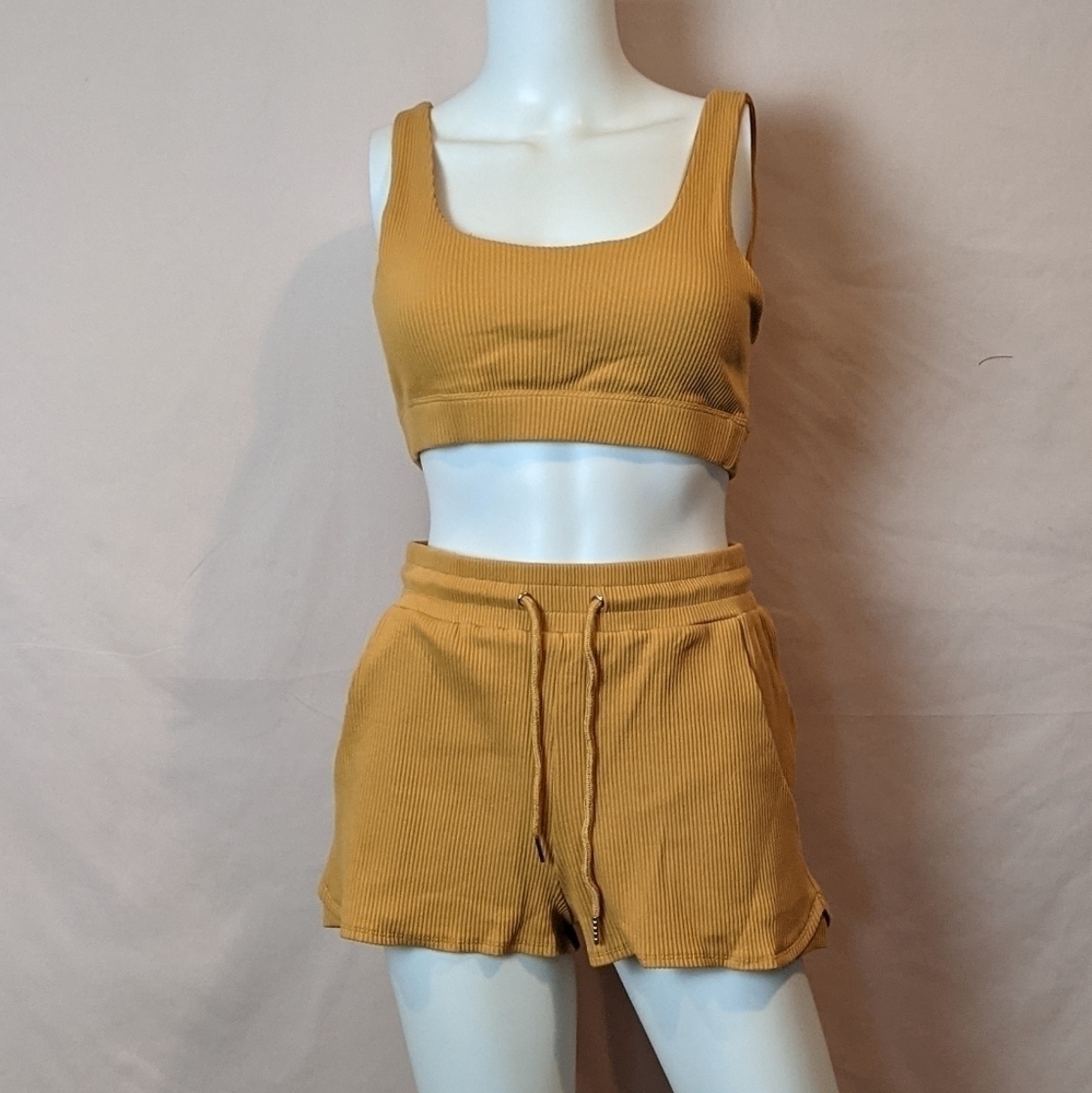 Fashion Nova Told You So Ribbed Shorts and Crop Tank Top Matching Set Medium